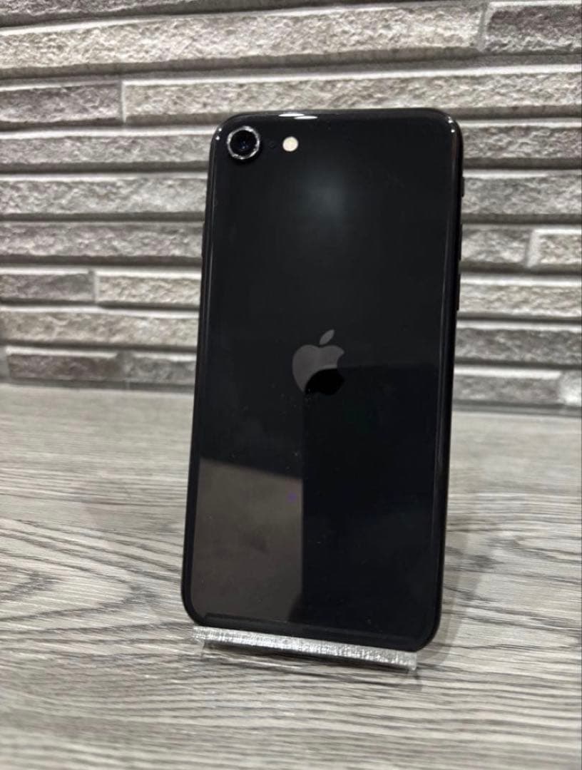 【美品】Apple iPhone SE2 第二世代 ブラック 本体