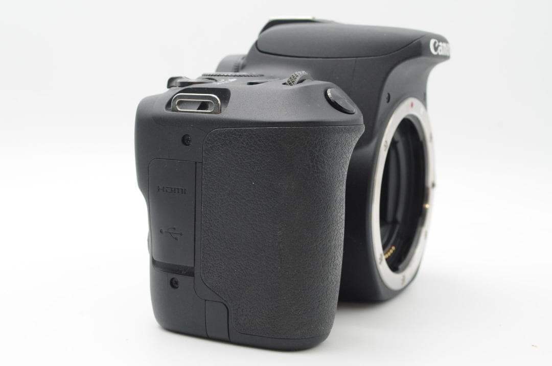 ★ほぼ新品⑥★新春初売りSALE★ Canon EOS Kiss x9 ダブル