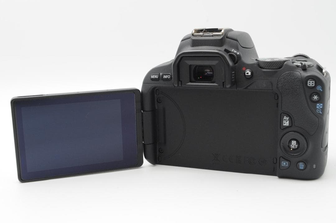 ★ほぼ新品⑥★新春初売りSALE★ Canon EOS Kiss x9 ダブル