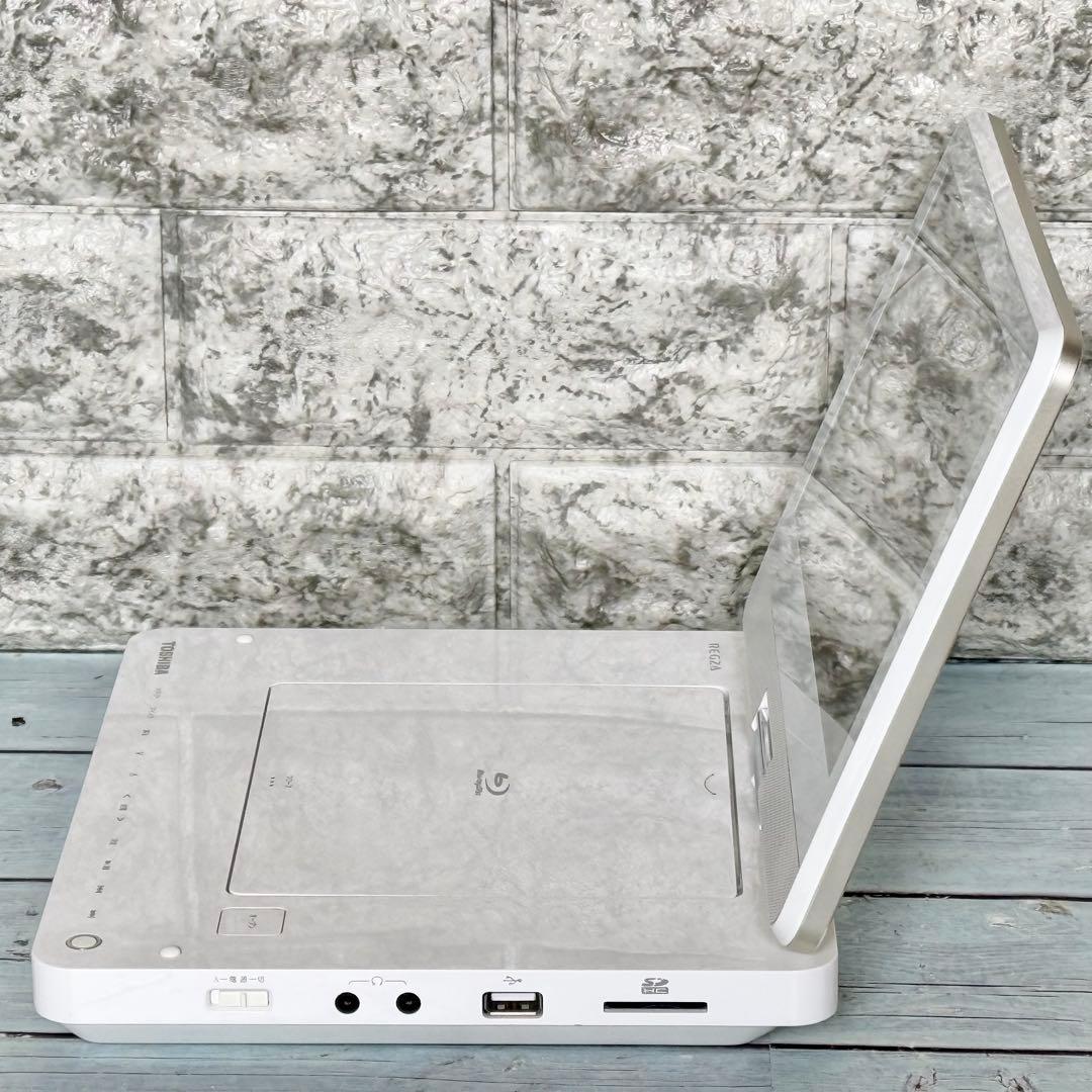 東芝 9インチポータブル・ブルーレイプレーヤー SD-BP900S