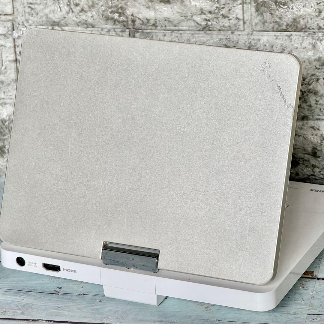 東芝 9インチポータブル・ブルーレイプレーヤー SD-BP900S