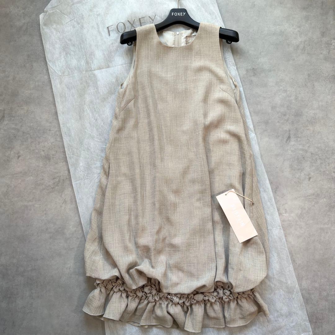 未使用タグ付【FOXEY】 デイジーリン シャーリングハムワンピース 38