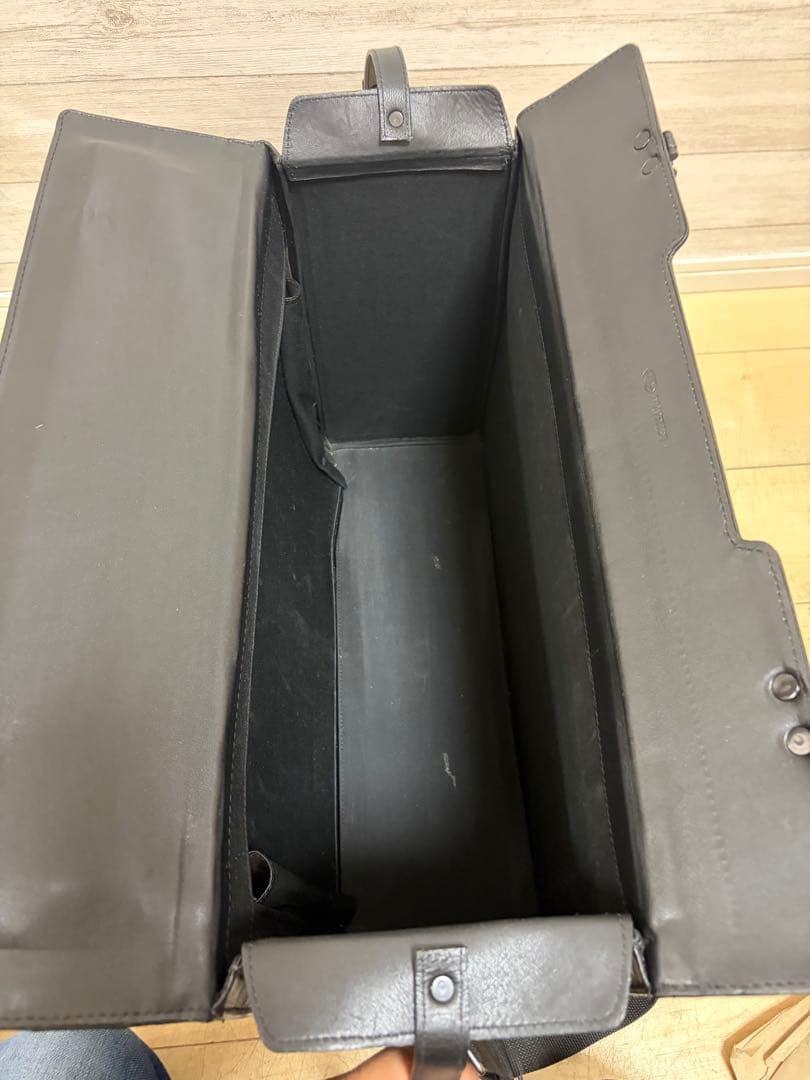 モンブラン マイスターシュテュック レザー アタッシュケース ロック付