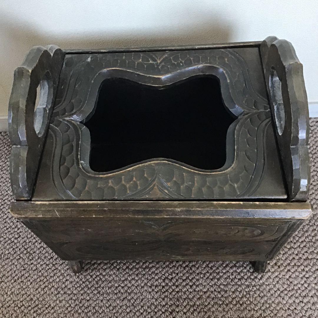 アイヌ工芸　アイヌ紋様　アンティーク　木彫り　収納ボックス￼