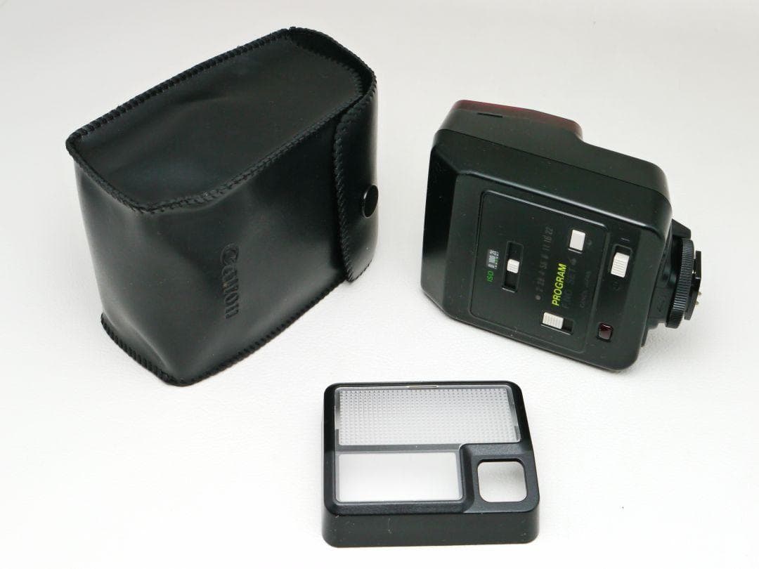 Canon T80 フィルムカメラ 中古美品 レンズ ストロボ付 フルキット