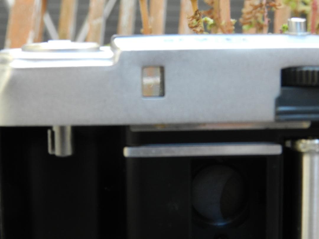 本革　　ブラウン　OLYMPUS-PEN EE-S ハーフフレイムフィルムカメラ