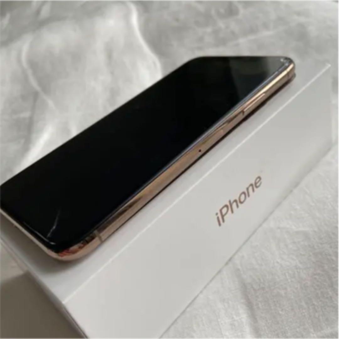 iPhone Xs Gold 64 GB SIMフリー