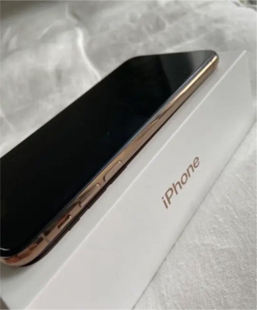 iPhone Xs Gold 64 GB SIMフリー