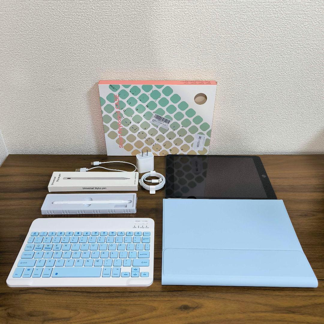 iPad 第8世代 WiFi128GB、タッチペン、キーボードとケースセット