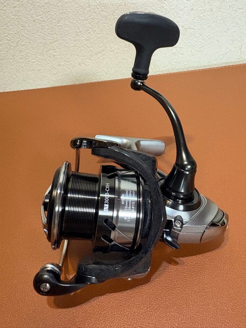 ダイワ18カルディアCALDIA LT3000-CXH スピニングリール