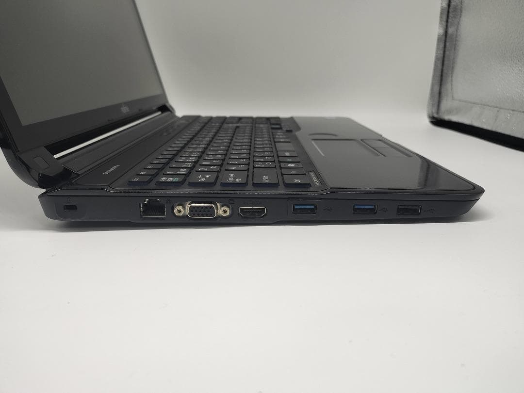 【FUJITSU】爆速 Core i7/新品SSD128GBノートパソコンE6