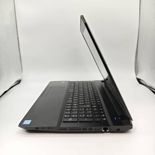 GTX1060 バッテリ◎ フルHD 15 i7-7 SSD512GB オフィス