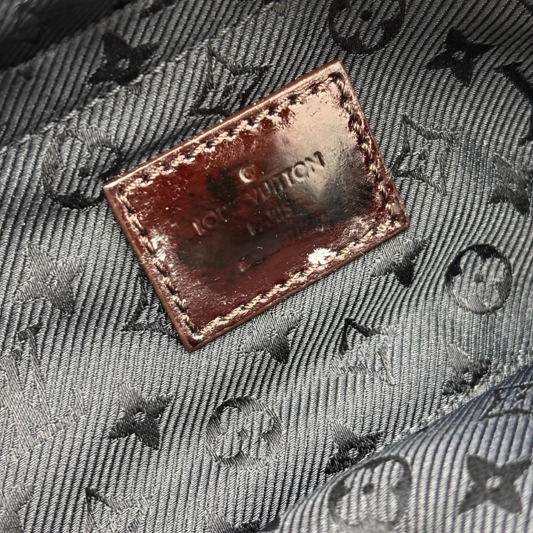 美品【ルイ・ヴィトン】クラッチバッグ/ポシェット・デヴィMM/モノグラム・サテン