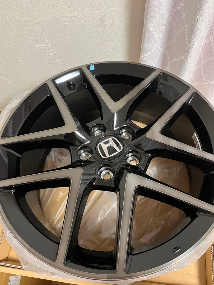 FL1 シビック アルミホイール　18インチ 8J 50　114.3　新車外し