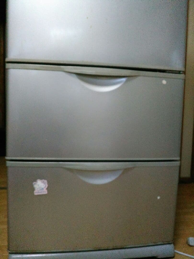 冷蔵庫　2011年製