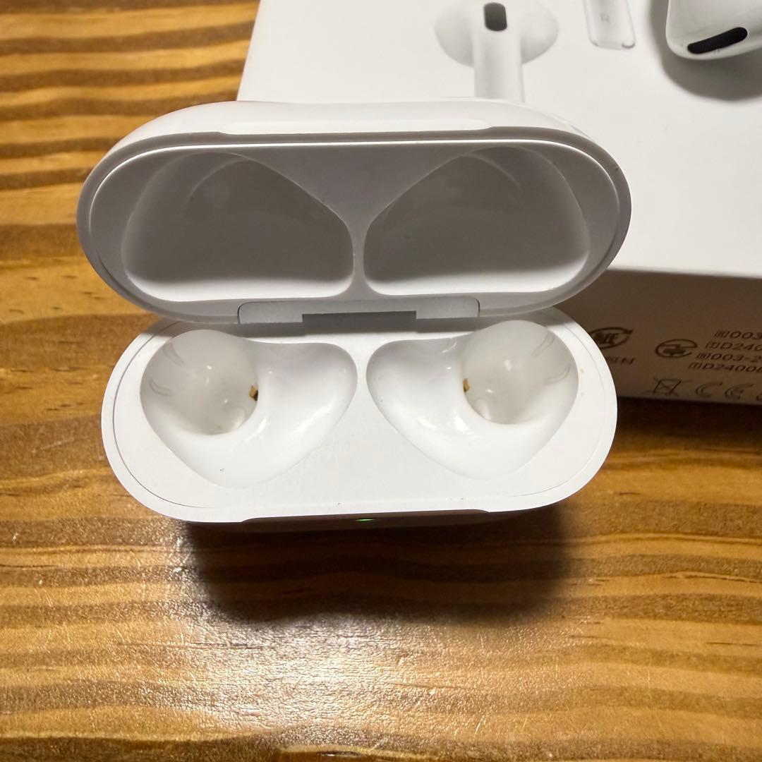 ゆ*様 【保証2026年8月12日迄】Airpods 4 ANC ノイズキャンセ