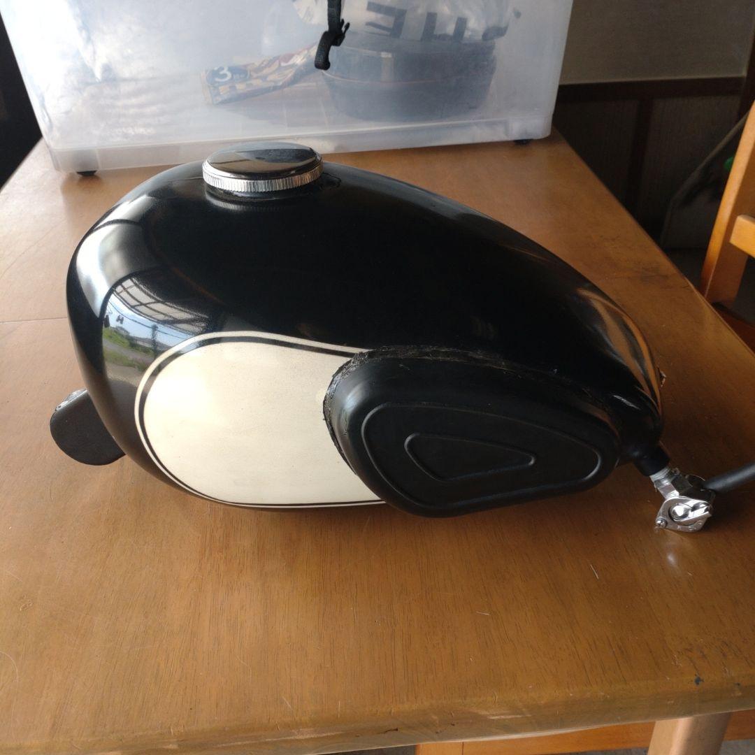 TW200 ノーマルフレーム用ボルトオンシート＆ピリオンシート＆ピーナッツタンク