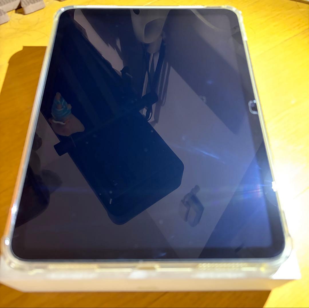 ケースフィルム付 iPad 10世代 バッテリー97%