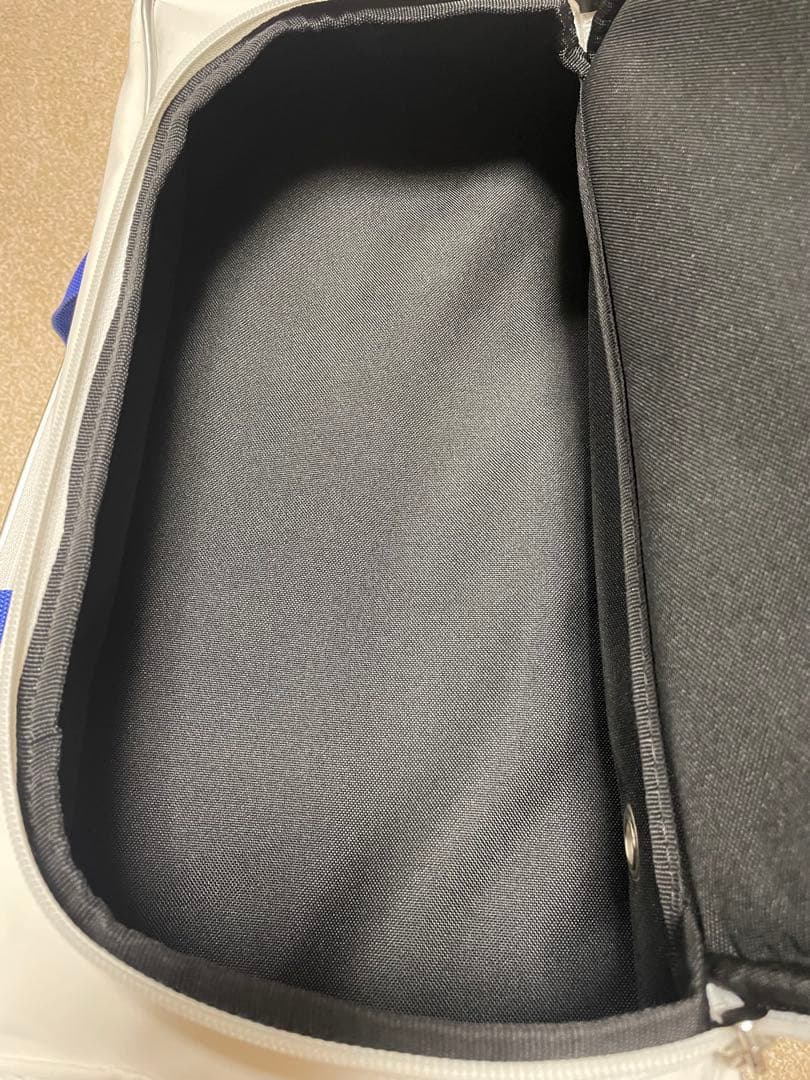 【中古】STORM ボウリング用バッグ キャスター付き 中型 白/青