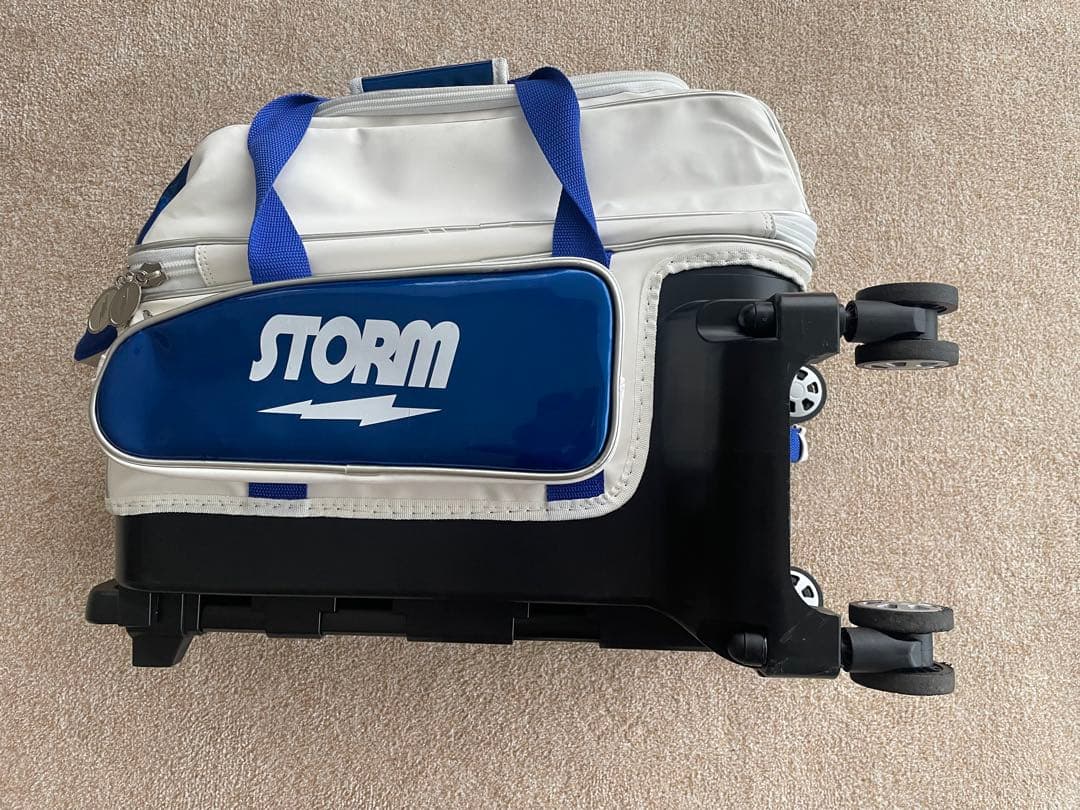 【中古】STORM ボウリング用バッグ キャスター付き 中型 白/青