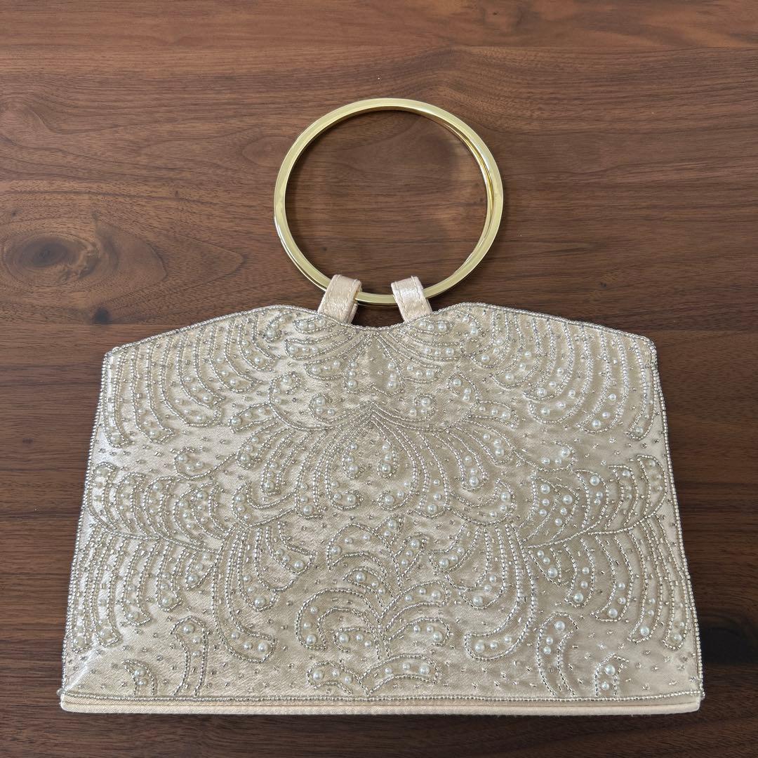 aimerハンドル付きビーズ刺繍バッグ