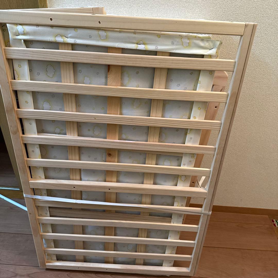 木製スリープベッド 黄色 布団付き