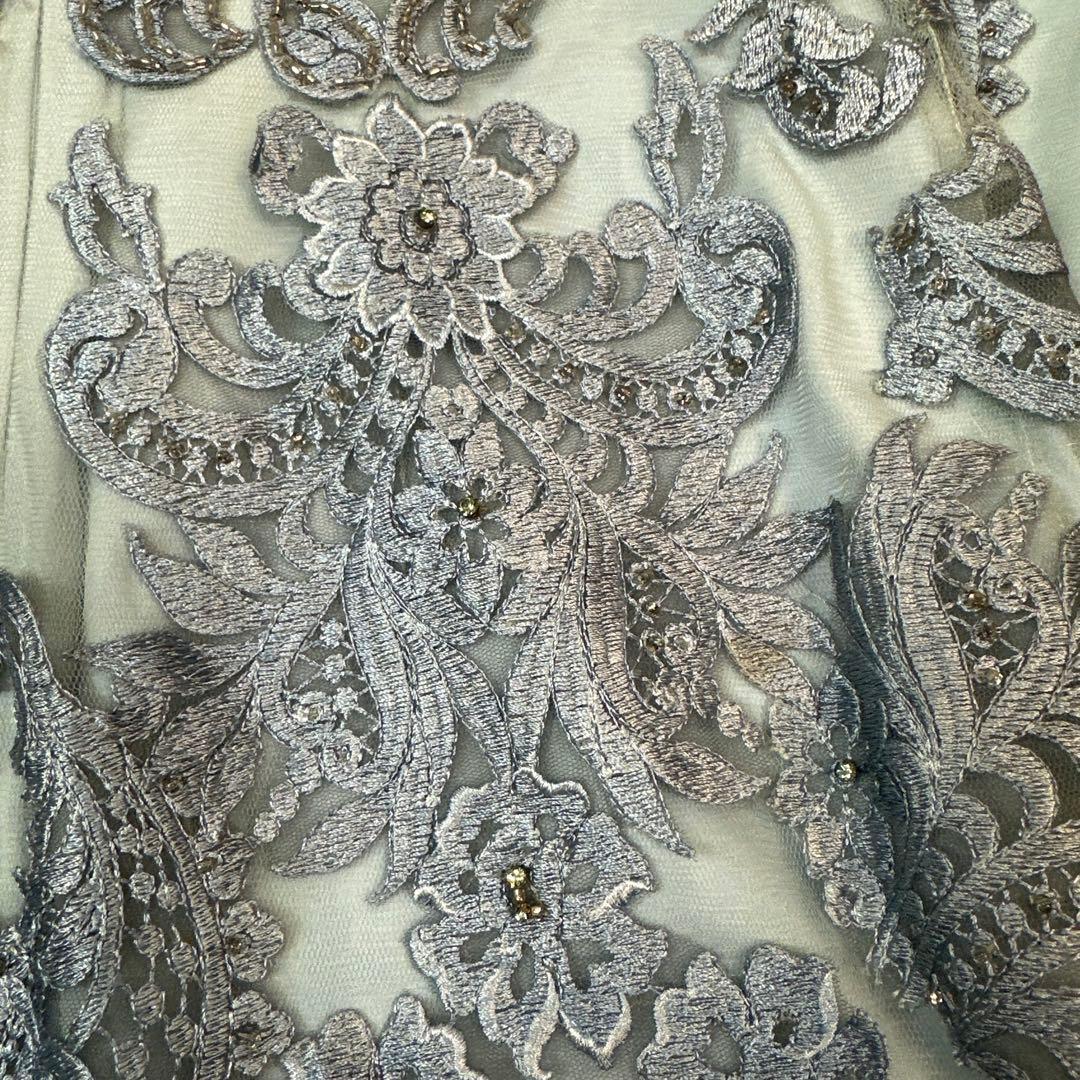 シルバー水色 刺繍入り ロングドレス フレアスリーブ