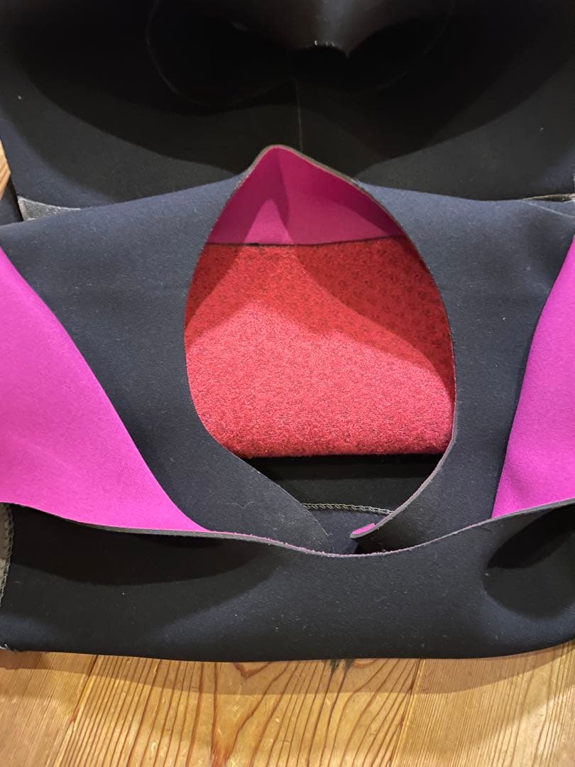 ◆美品◆SURVIVE エアフレイム裏起毛ジップレス ウェットスーツ MLサイズ