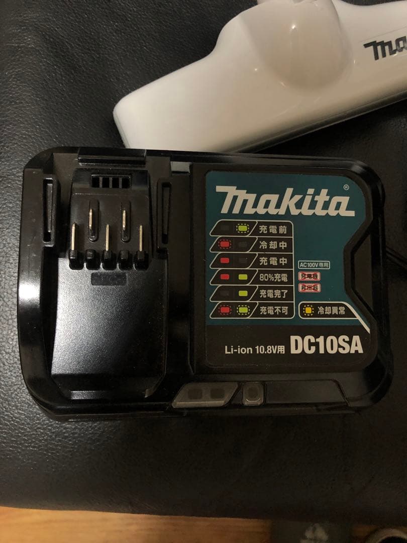 ★美品★ makita コードレス掃除機セット CL108FDSHW