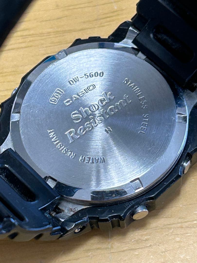 G-SHOCK DW-5600C スピード 200M スクリューバック　豆球緑