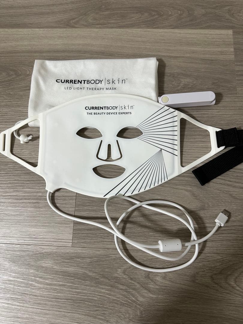 CURRENTBODY LED レッドライトセラピーフェイスマスク シリーズ1
