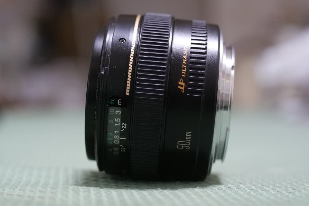 Canon LENS EF 50mm F1.4 フード付き