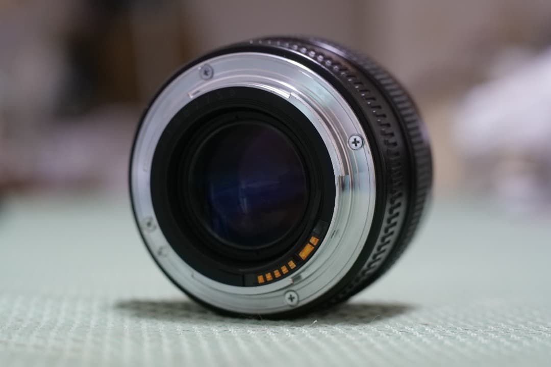 Canon LENS EF 50mm F1.4 フード付き