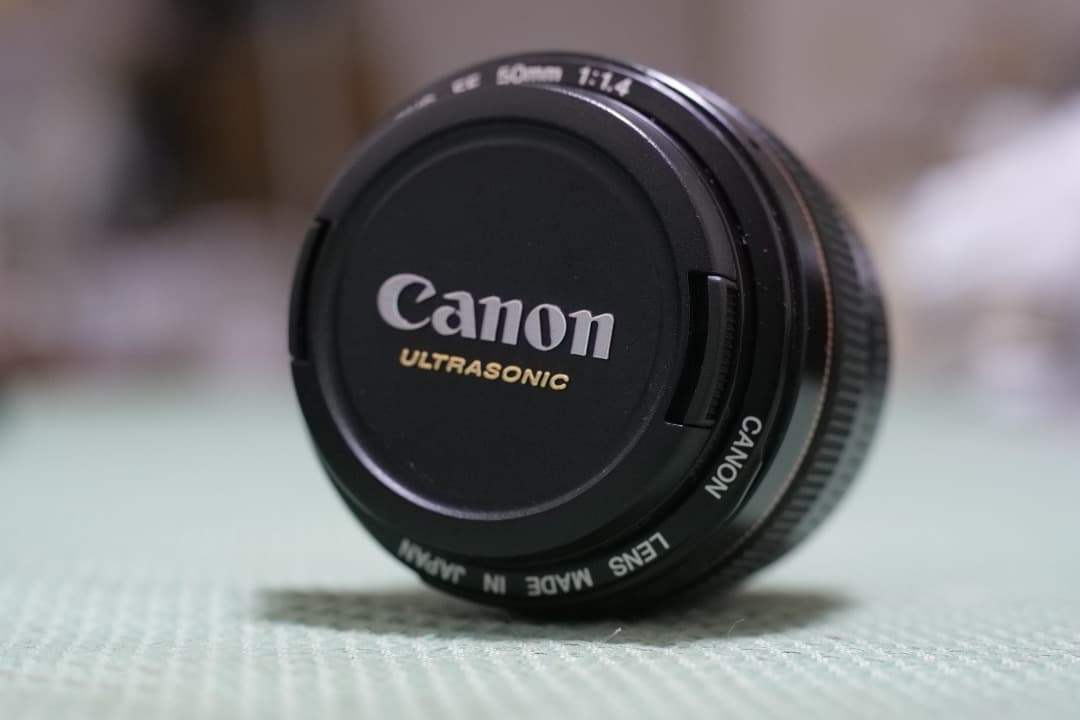 Canon LENS EF 50mm F1.4 フード付き