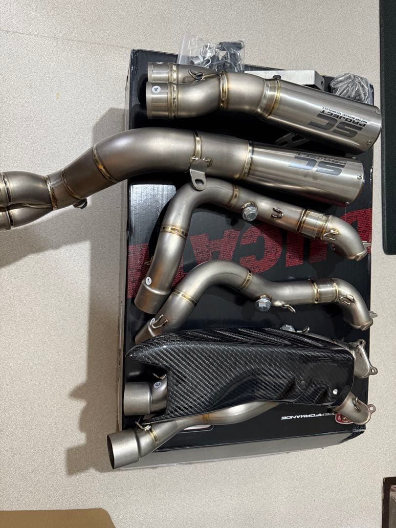 DUCATI panigale v4 フルエキマフラー　scproject