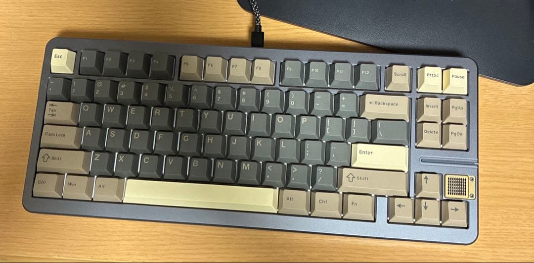 美品　カスタム済みWooting80he