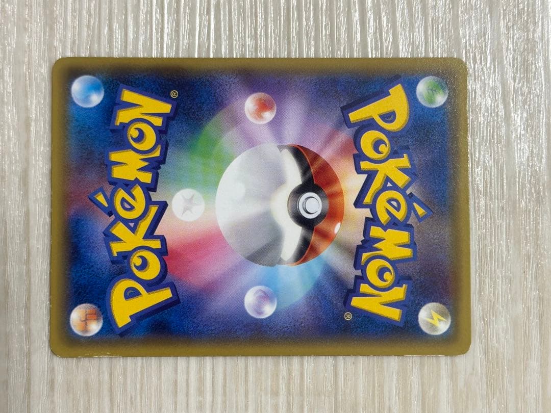 あったかピカチュウ：ユニクロ：KポケモンヒートテッククルーネックＴ PROMO…