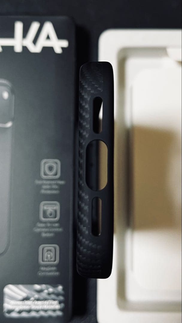 iPhoneアクセサリー PITAKA Aramid UltraGuardCase iPhone17Pro