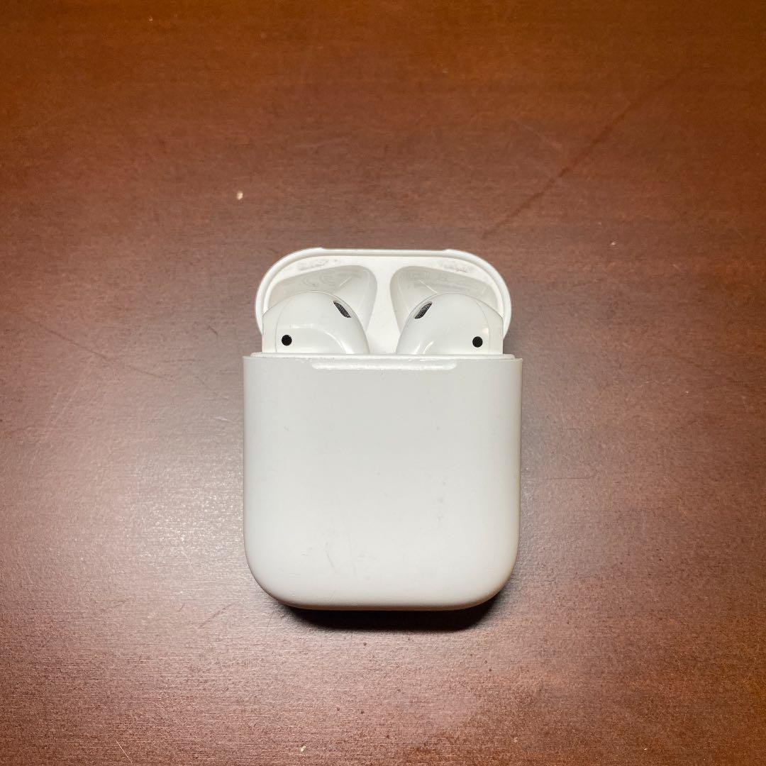 Apple AirPods 第一世代