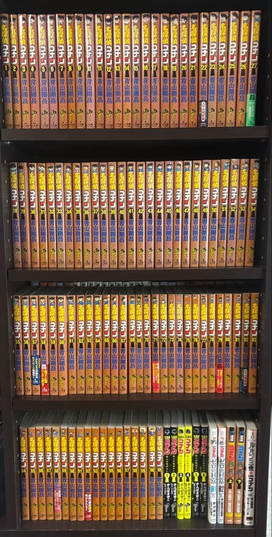 名探偵コナン　100巻セット　105巻➕犯人の犯沢さん6巻セット➕おまけ