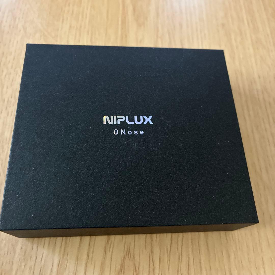 NIPLUX QNose EMS LED美顔器　鼻　キュノーズ　ニプラックス