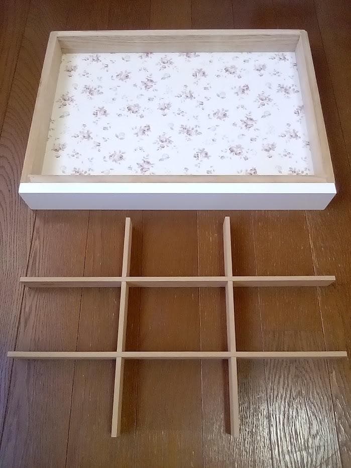 ドレッサー 三面鏡 鏡台 白 ホワイト 引出し 収納 コンセント 照明 送料込み