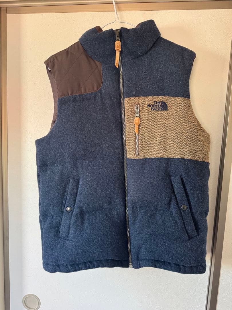 ノースフェイス ダウンベストTHE NORTH FACE Down vest