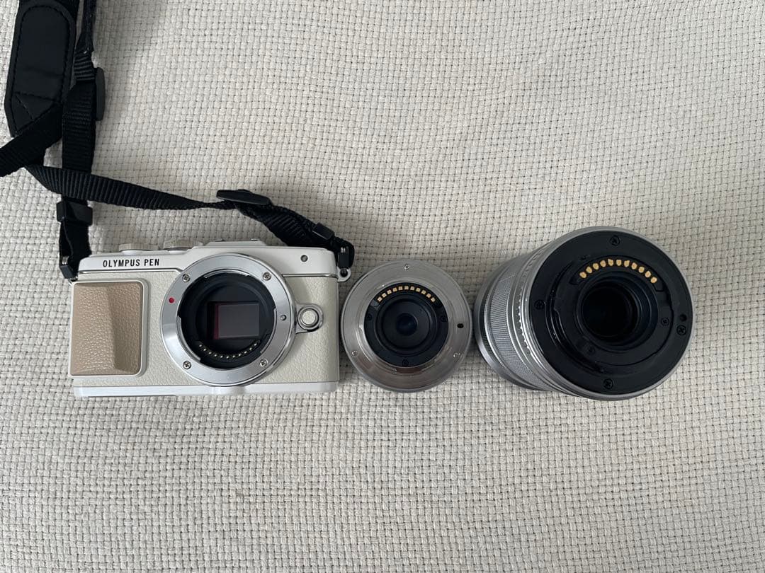 OLYMPUS PEN Lite E-PL7 EZダブルズームキット ホワイト