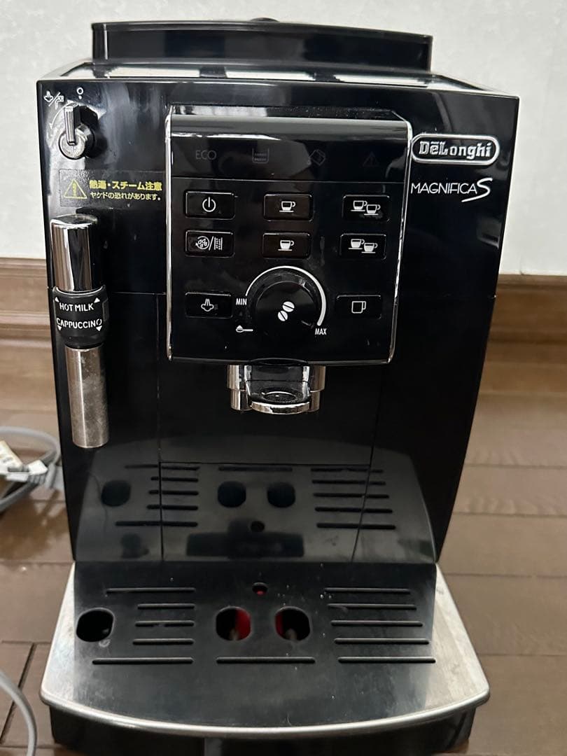 【早い者勝ち】デロンギ マグニフィカS全自動エスプレッソマシンECAM23120