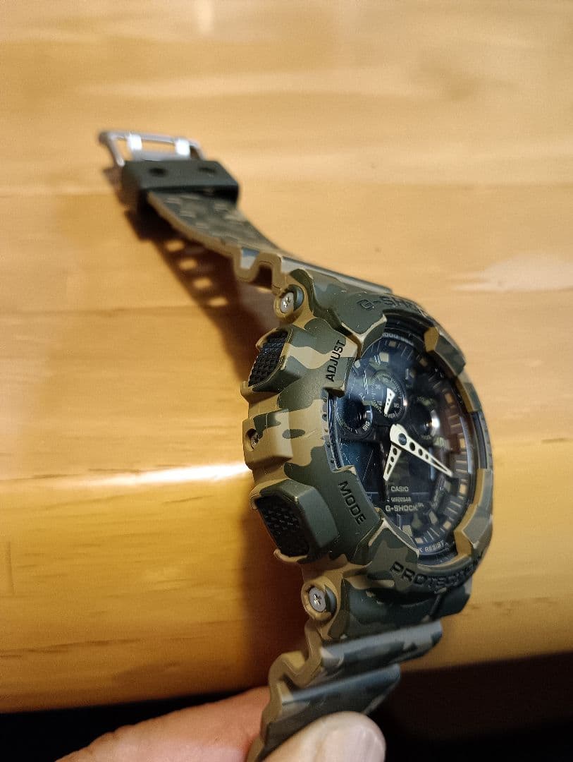 ヒロ　G-SHOCK 電池新品 GA-100CM 迷彩 Gショック