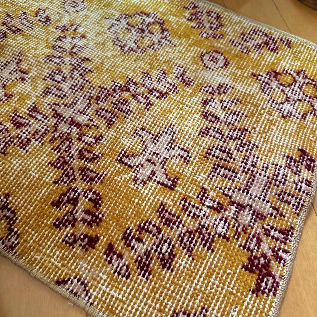 41.5×83マスタードイエロー×エンジ　トルコヴィンテージラグ