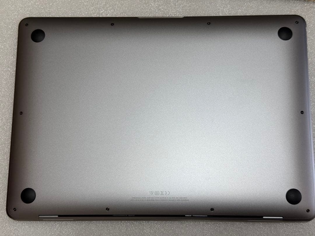 Apple MacBook Air M1 2020 箱なし　収納バック付き