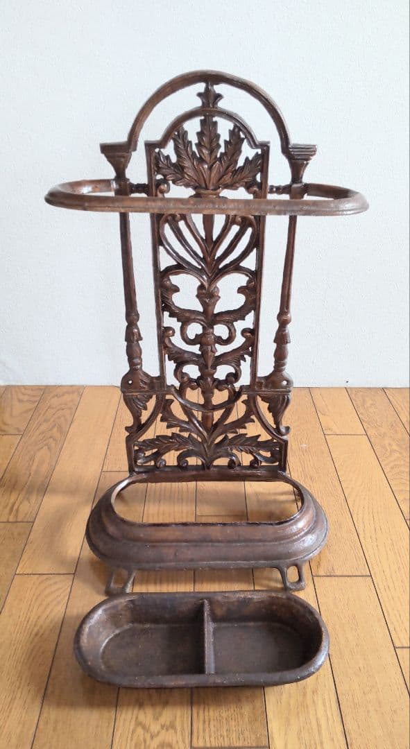 鋳鉄製 　傘立て 　アンティーク調