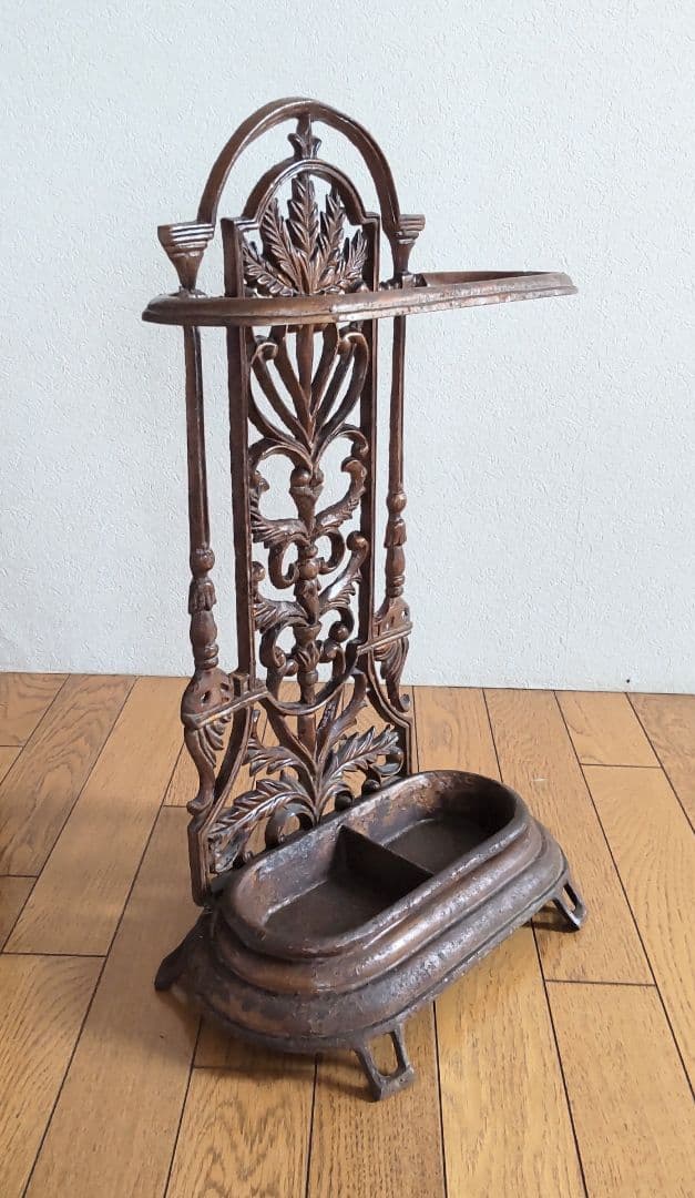 鋳鉄製 　傘立て 　アンティーク調